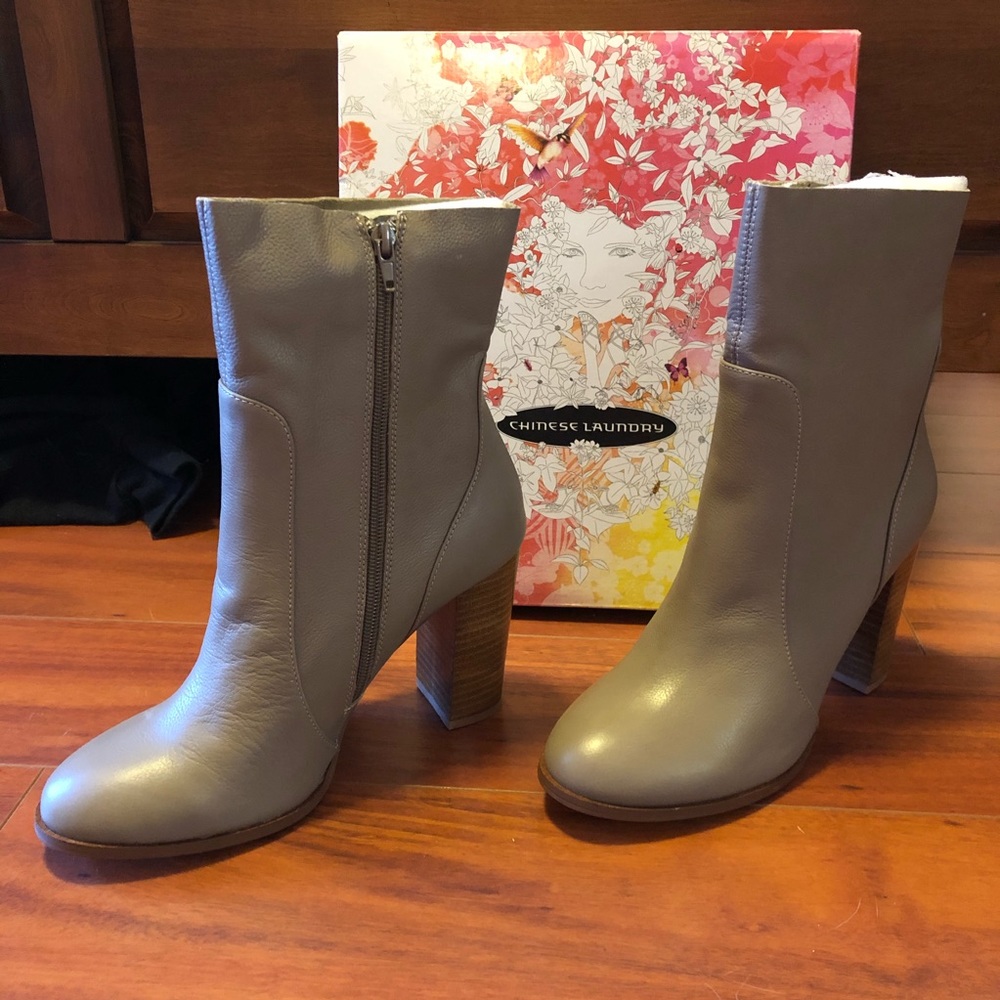 ❤️ Cool Kid boots by Chinese Laundry